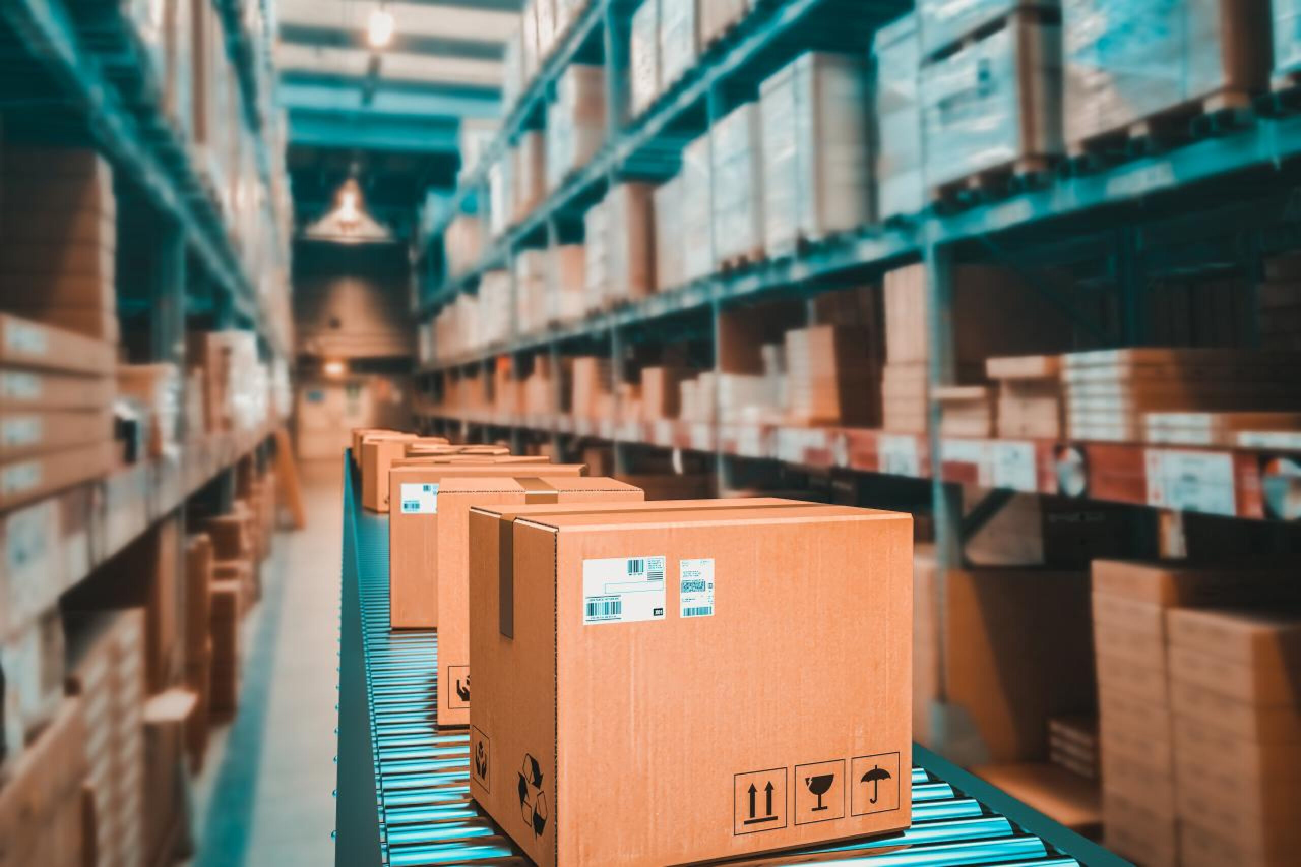 Trackveo fulfillment solutions for fashion beauty health and home industries in Europe